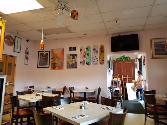 Tico's Breakfast & Lunch